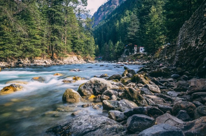 Places to Visit in Himachal Pradesh, Clear, pristine waters of the Tirthan River near Jibhi, Himachal Pradesh.