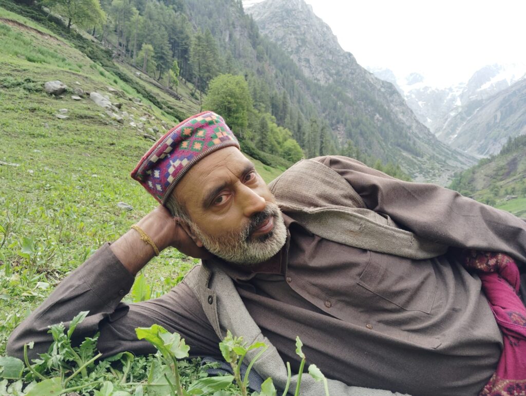 Meet Deep Kumar, the man behind Relu Ram—Pahadi cap, white Beard, and doing great work to revive Himachal's dialect, theatre, and culture.